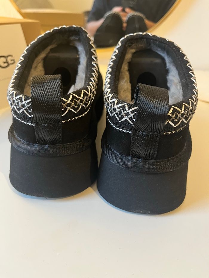 Ugg Platform Noir 38 - photo numéro 4