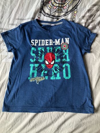 T-shirt Spider Man taille 6 ans
