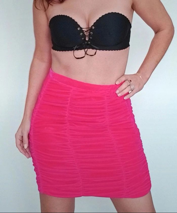 Jupe d hiver en velours rose froncée taille 42