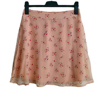 Mini jupe en voile rose à fleurs multicolores. Camaieu. Taille 40 / 42