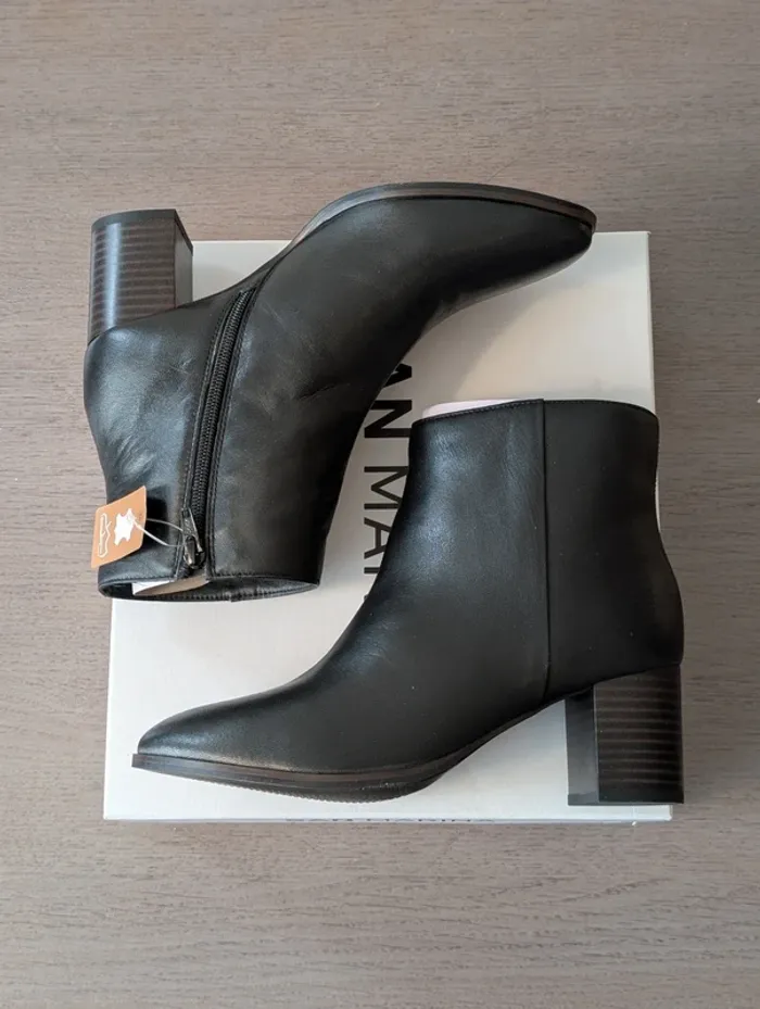 Bottines à talons San Marina en cuir Noir - Taille 41 -
Neuf - photo numéro 2