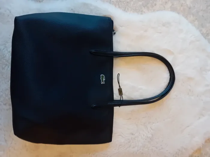 Sac Lacoste