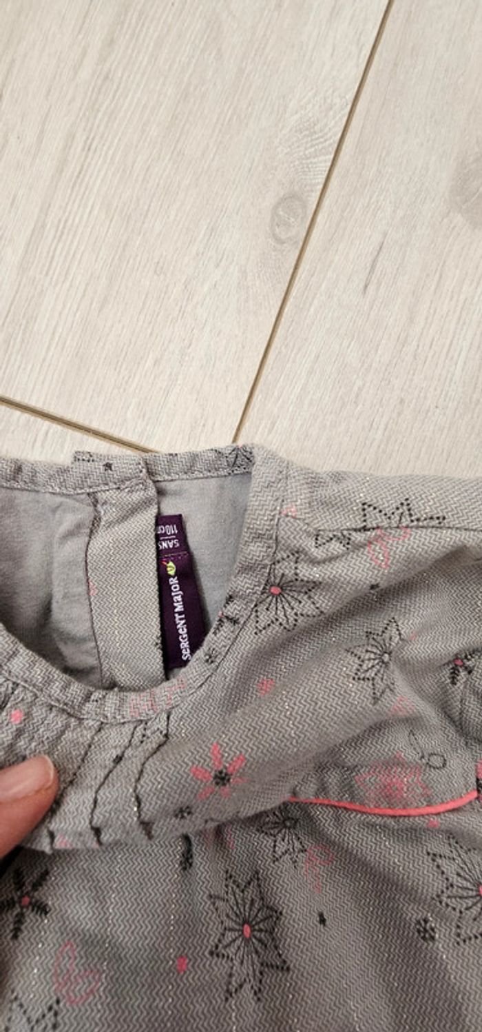 Jolie blouse Sergent Major 5 ans - photo numéro 3