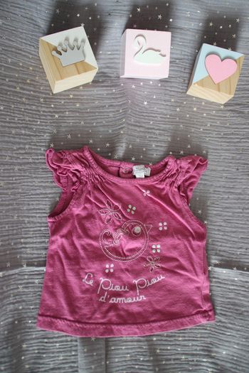 tee-shirt violet MC 3 mois