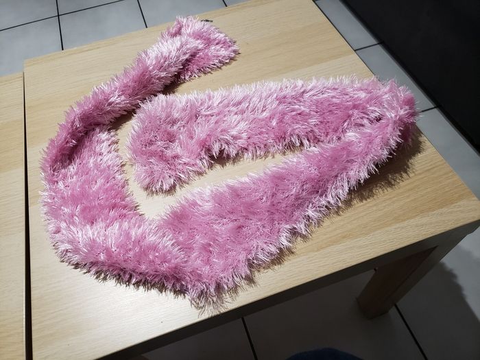 Écharpe rose fille faite à la main - photo numéro 2