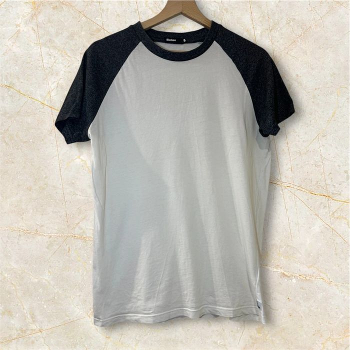 Teeshirt - photo numéro 2