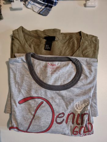 Lot 2 T-shirt XL