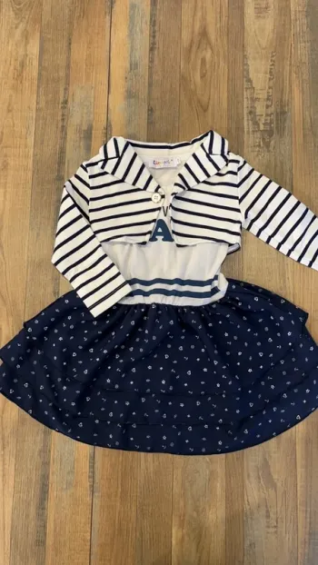 Robe sans manche petite veste
