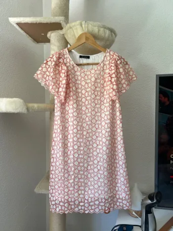 Robe chacha Cop copine