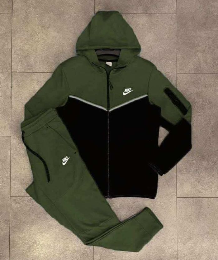 Survêtement homme femme enfants - photo numéro 10