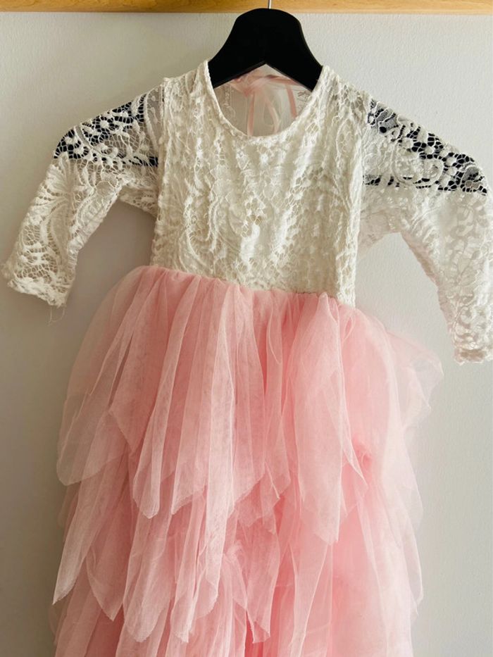 Robe Dentelle Tutu T.7/8 ans - photo numéro 2