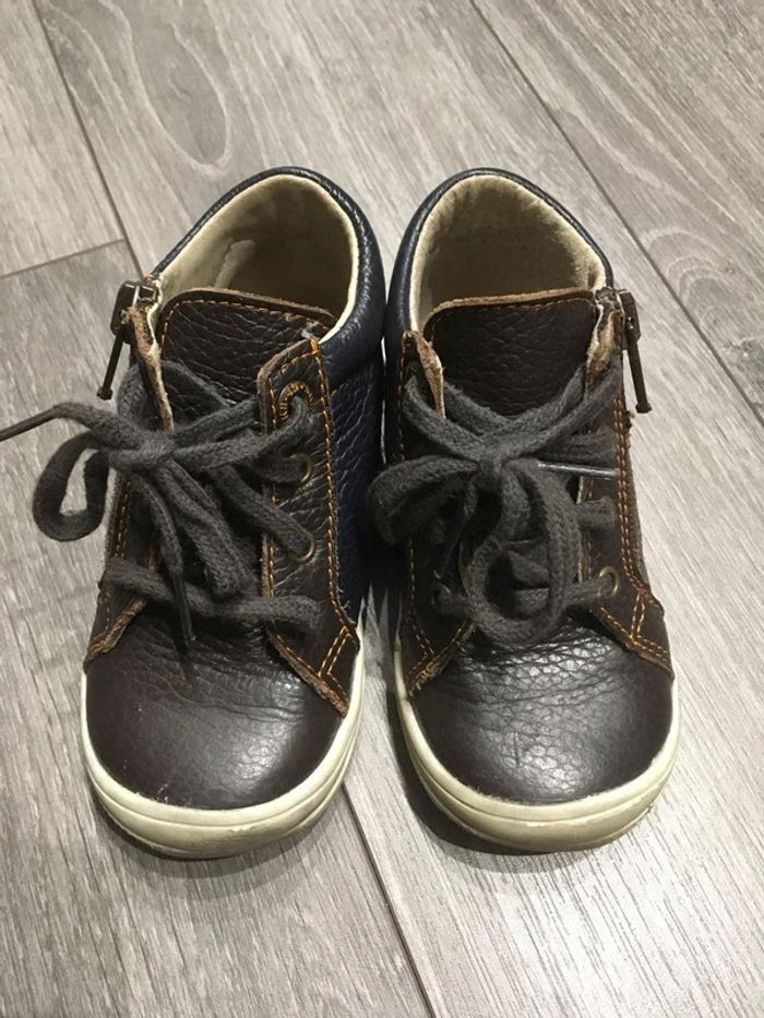 Chaussures montantes bébé pointure 22. - photo numéro 5