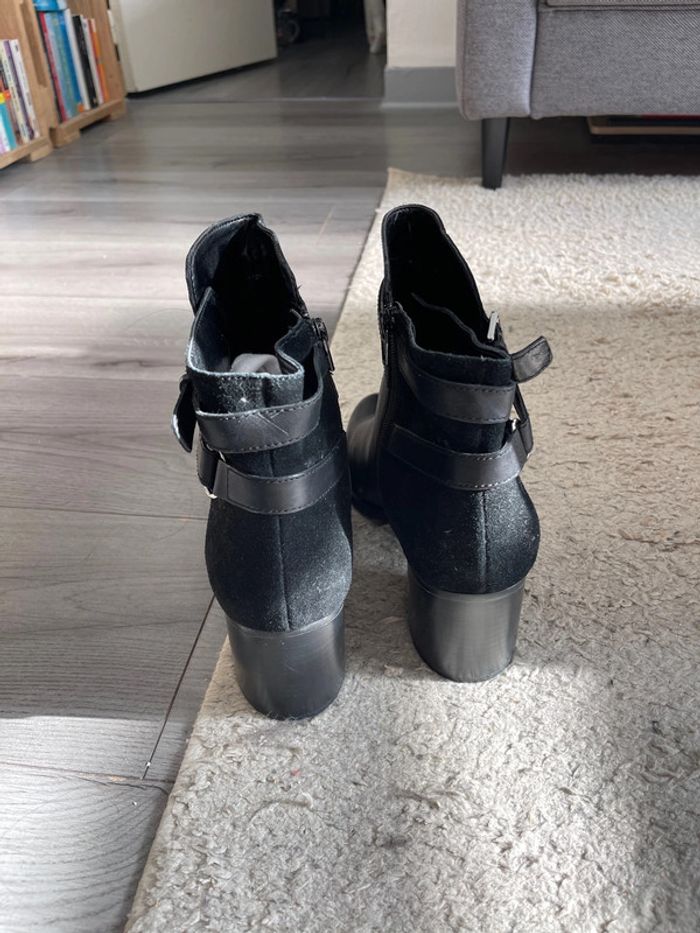 Bottines noires à talon de la marque Ralph Lauren neuves taille 42 - photo numéro 3