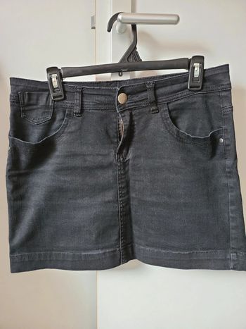 Jupe jean noire 42 très bon état fpc