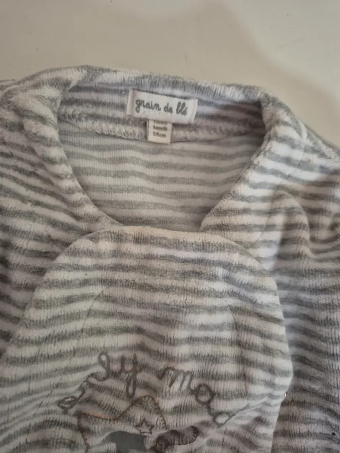 Pyjamas 1 mois - photo numéro 2