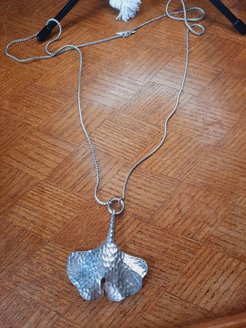 Collier sautoir Pilgrim feuille de ginkgo