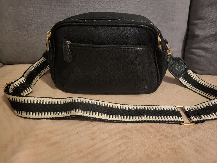 Sac noir en bandoulière ~ Neuf