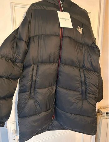 Doudoune chevignon. 