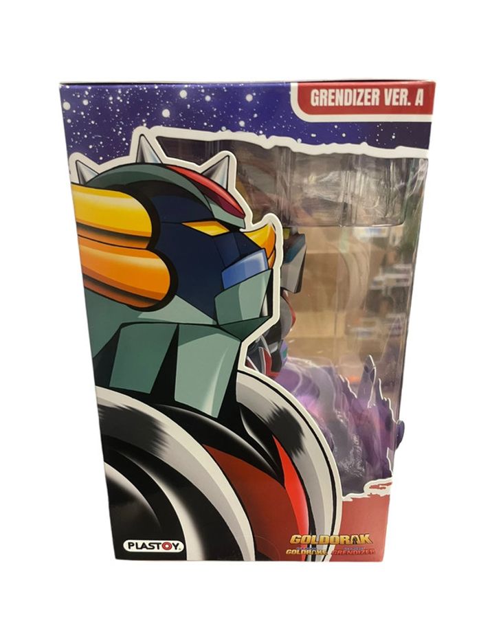 Figurine Tirelire Goldorak Grendizer Ver.A Plastoy neuf - photo numéro 3