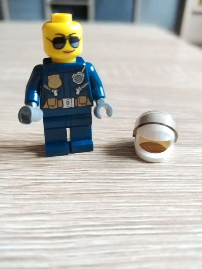 Lego city minifig pilote femme cty0739 - photo numéro 4