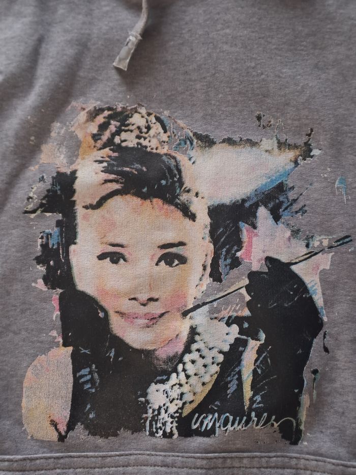 Sweat gris Audrey Hepburn Taille Small - photo numéro 7