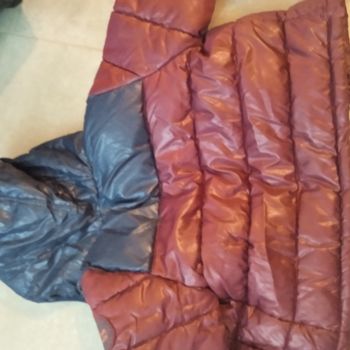 Doudoune rembourrée à capuche neuve  kids
