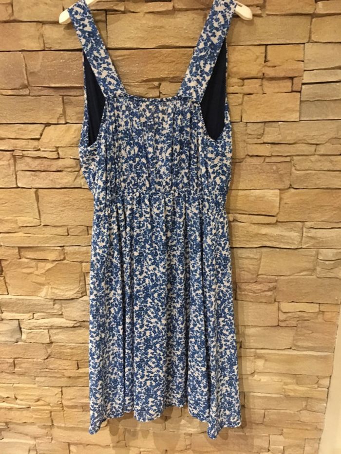 Jolie robe 42-44 en bleu ou corail - photo numéro 5