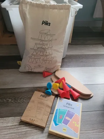 Lot oppi pik médium 44 pièces et piks get smart cards et piks créative cards