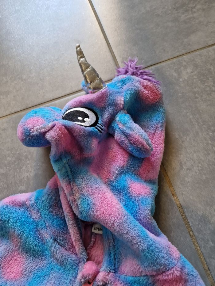 Surpyjama licorne 4 ans - photo numéro 3