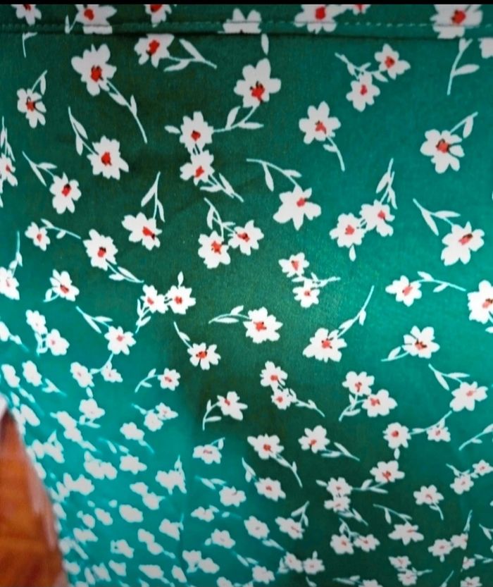 Jupe porte-feuille volantée verte fleurie Shein Taille M Neuve - photo numéro 7
