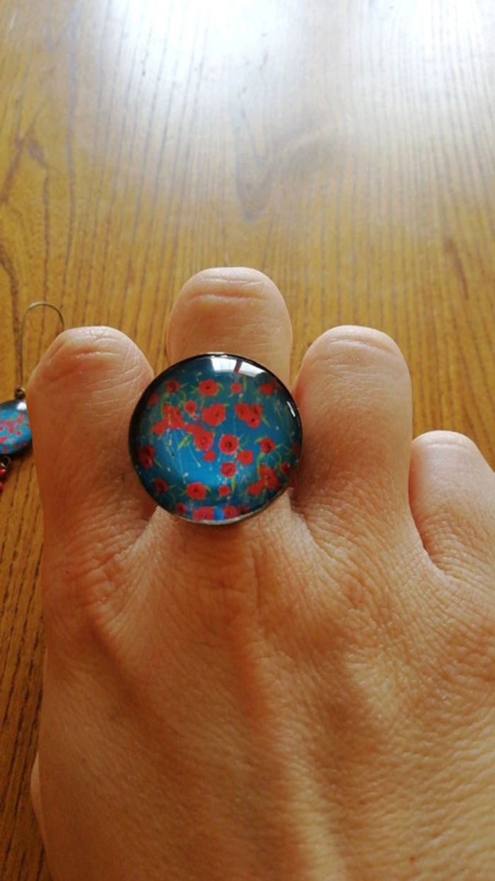 Ensemble boucles d'oreilles et bague assortie - photo numéro 3