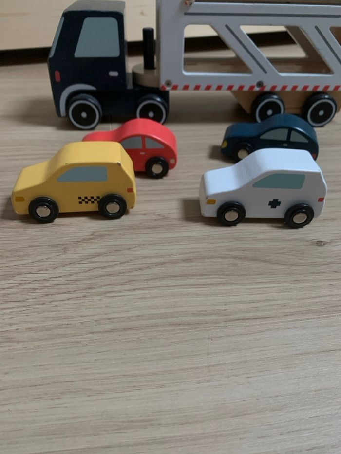 Camion + voitures en bois - photo numéro 3