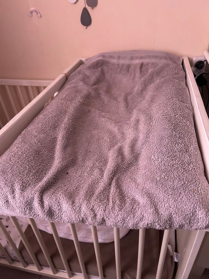 Lit bébé - photo numéro 2