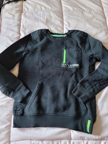 pull noir c&a 12ans  (3e)