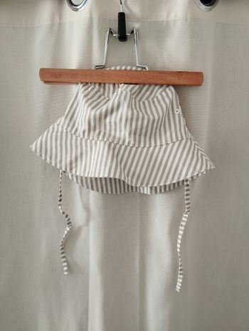 Joli chapeau d'été H&M 2/4 ans