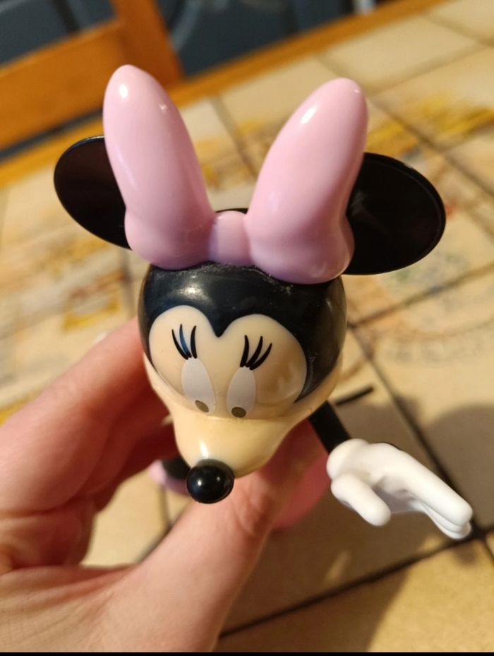 Figurine Minnie Mouse (Rose à Pois)  Disney - photo numéro 6