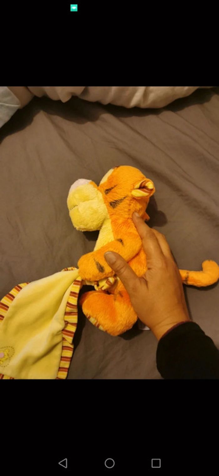 Peluche Doudou Tigrou (Winnie l'ourson) - photo numéro 6