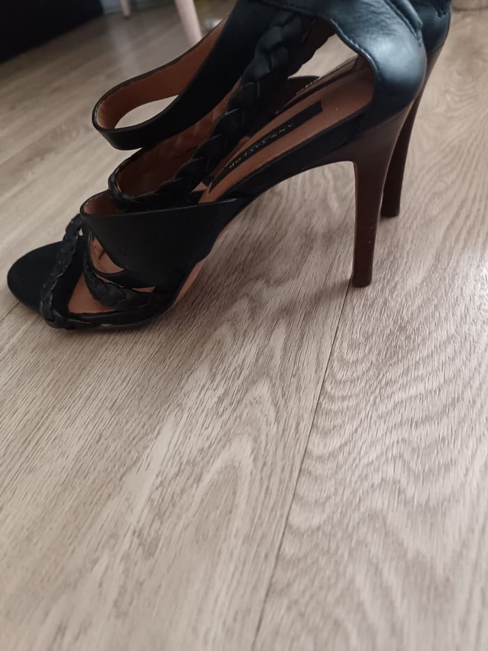 Talons neufs avec étiquette p38