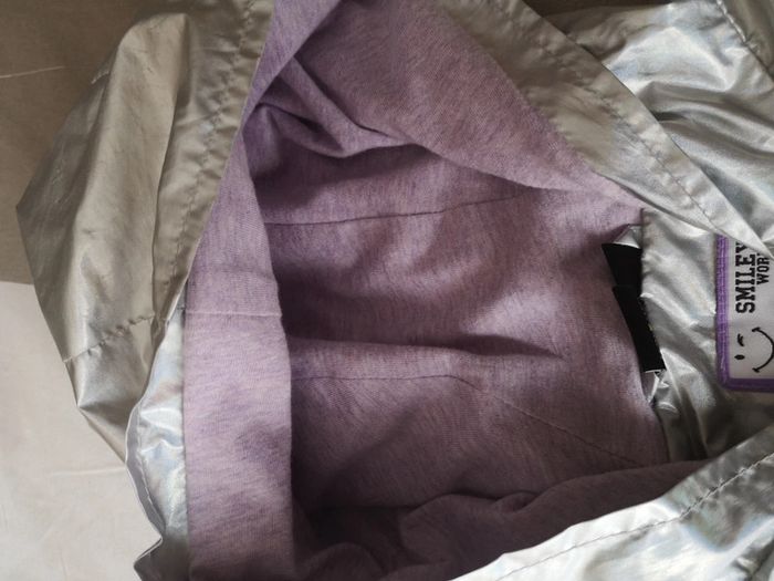 Veste coupe vent 8 ans + 5 paires de socquettes Smileys - photo numéro 5