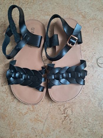 Sandales neuve noir 29