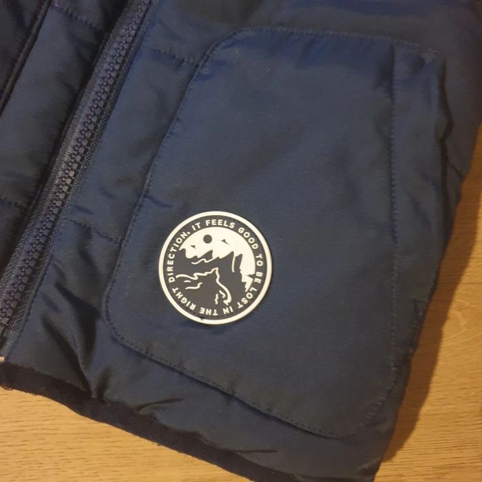 💚 Doudoune sans manches bicolore à capuche fourrée - Bleu marine
3 ans Kiabi #emyfleury_3ansgarçon - photo numéro 3