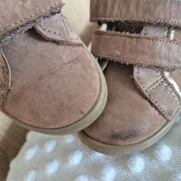 Chaussure bébé kickers taille 20 - photo numéro 4