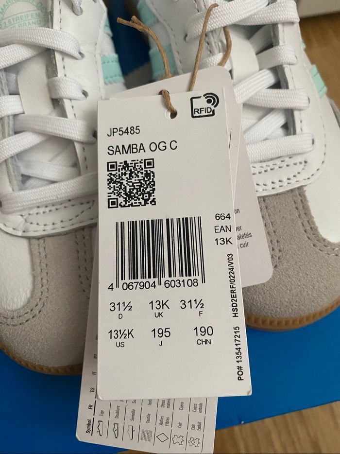 Baskets Adidas Samba pointure 31 1/2 - photo numéro 3