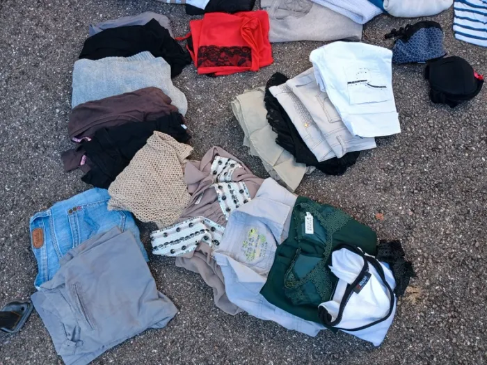 Gros lot de vêtements taille 34 36 - photo numéro 2