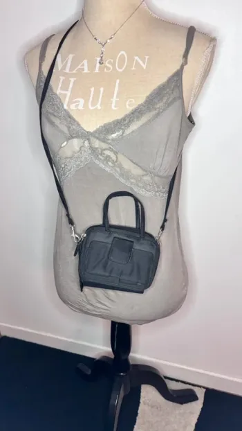 👜 petit sac à bandoulière noir