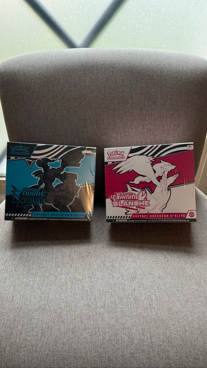 Pokémon - Lot de 2 ETB flamme blanche et foudre noir
