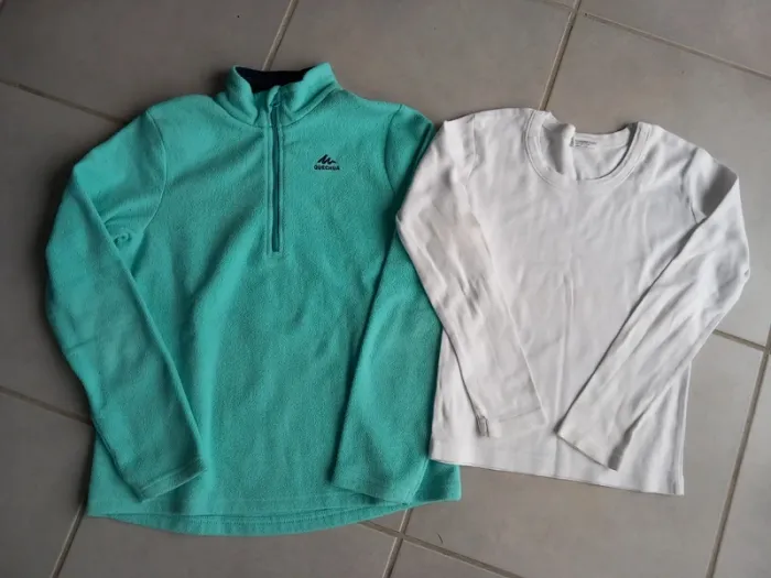Sweat polaire + tee-shirt garçon Queshua 8 ans.