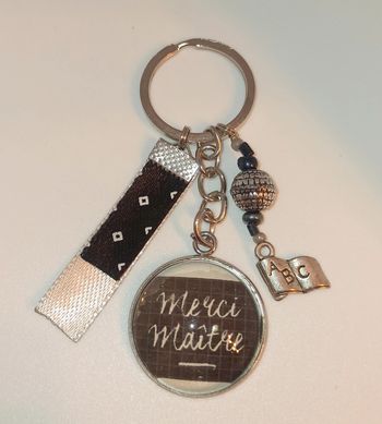 Cadeau maître, porte clé message " Merci maître "