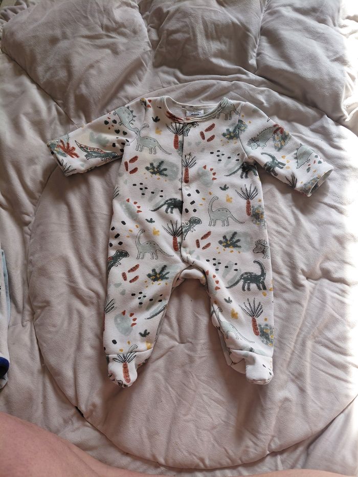 Lot pyjamas - photo numéro 2