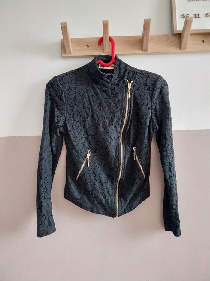 Veste dentelle